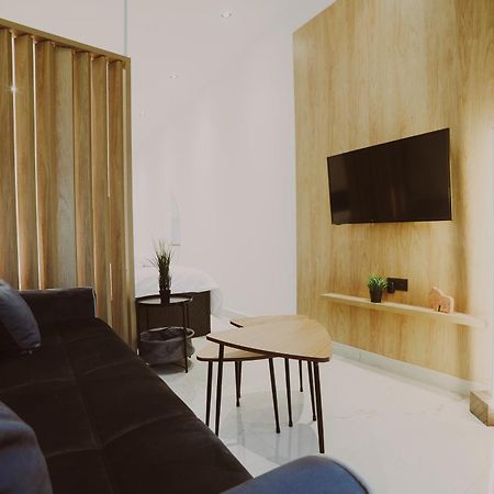 Kallithea  Fenias Luxury Studios מראה חיצוני תמונה
